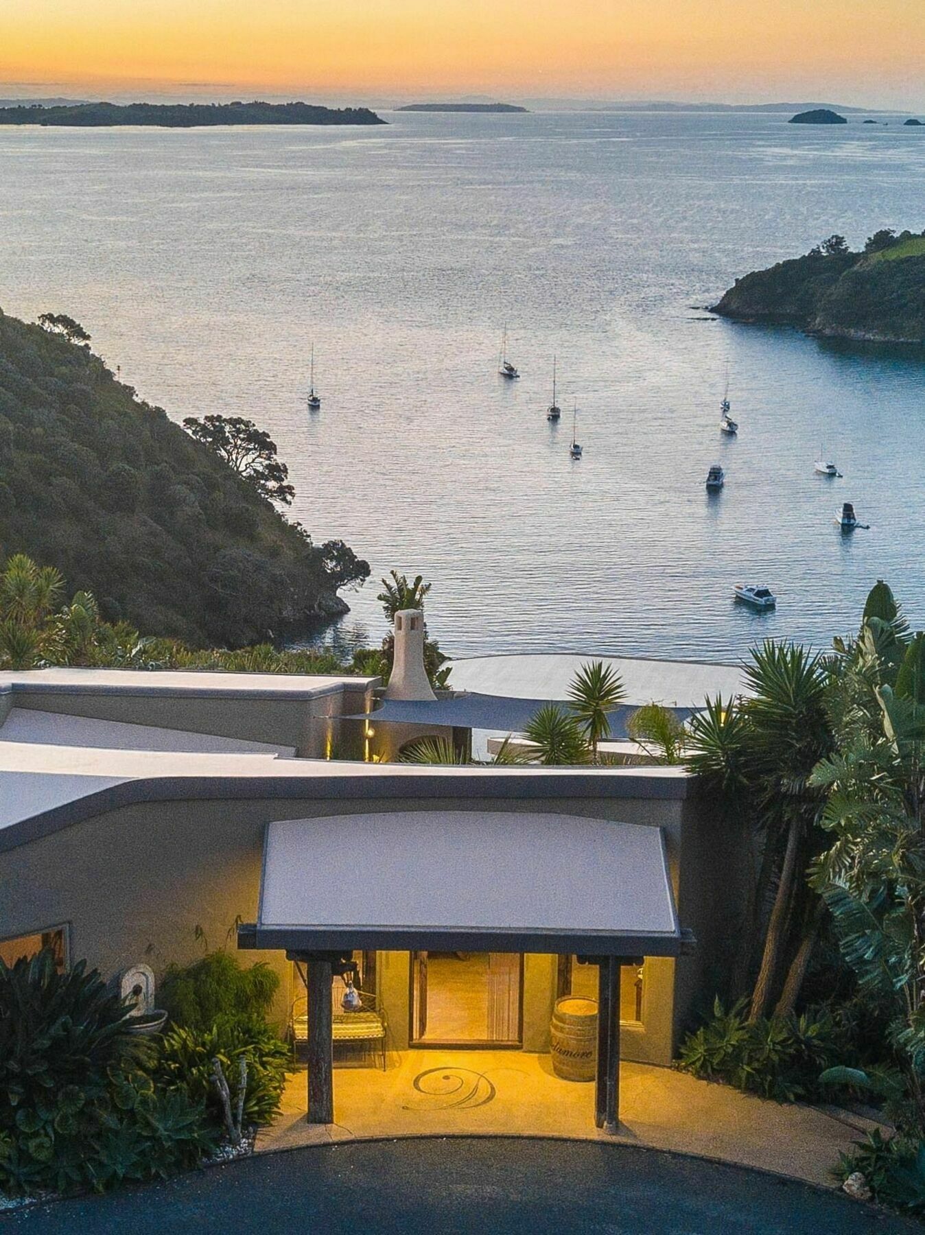 Delamore Lodge Oneroa Екстериор снимка